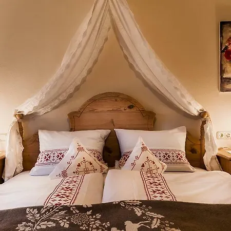 Gaestehaus Wineberger 4*